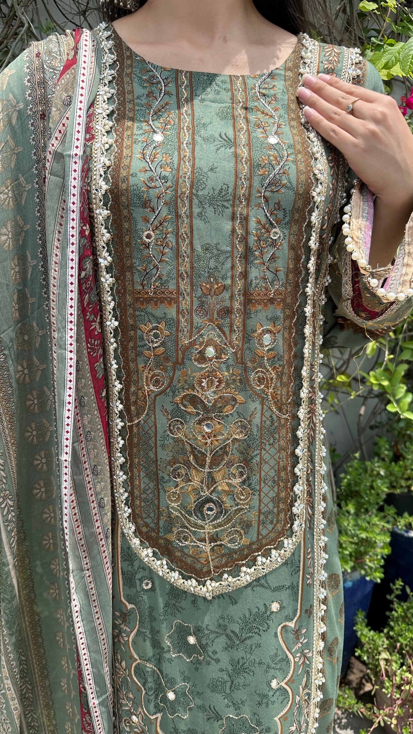 RAYON ZARI GREEN SET