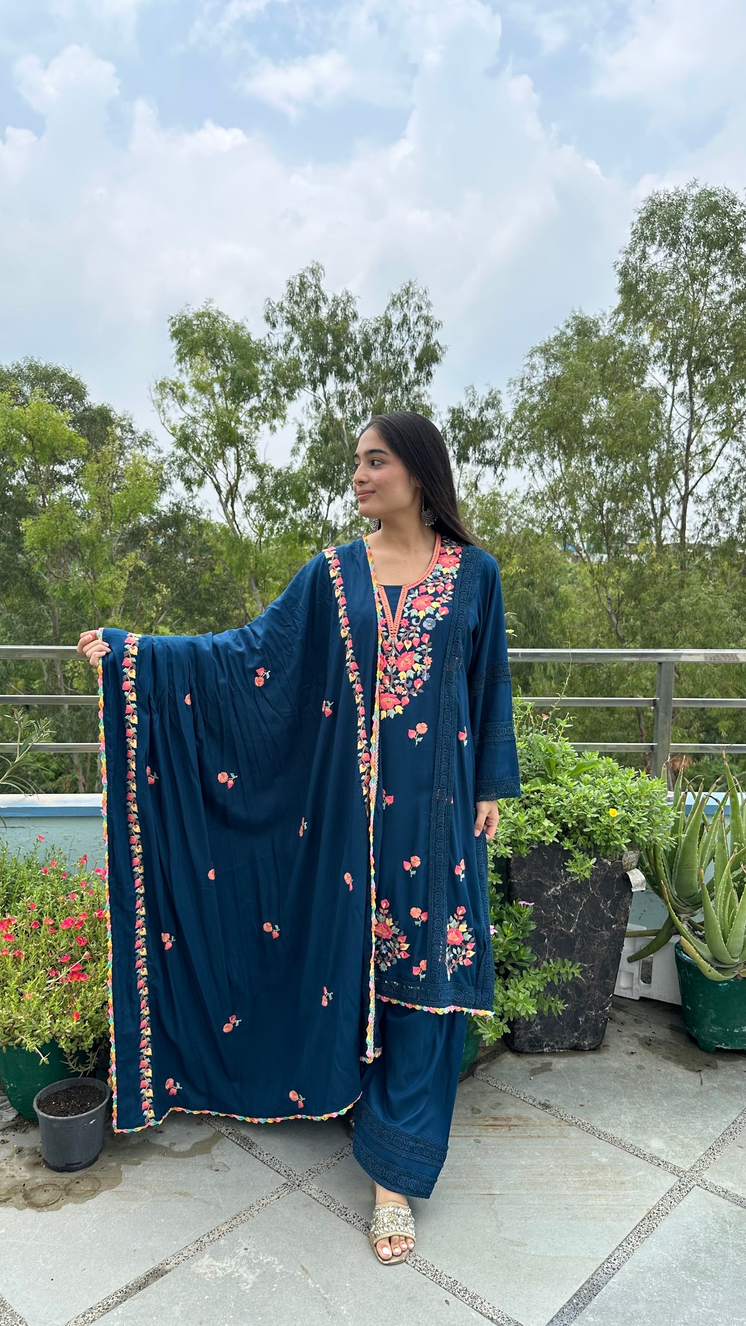 PLUS SIZES TILL 6XL (52)