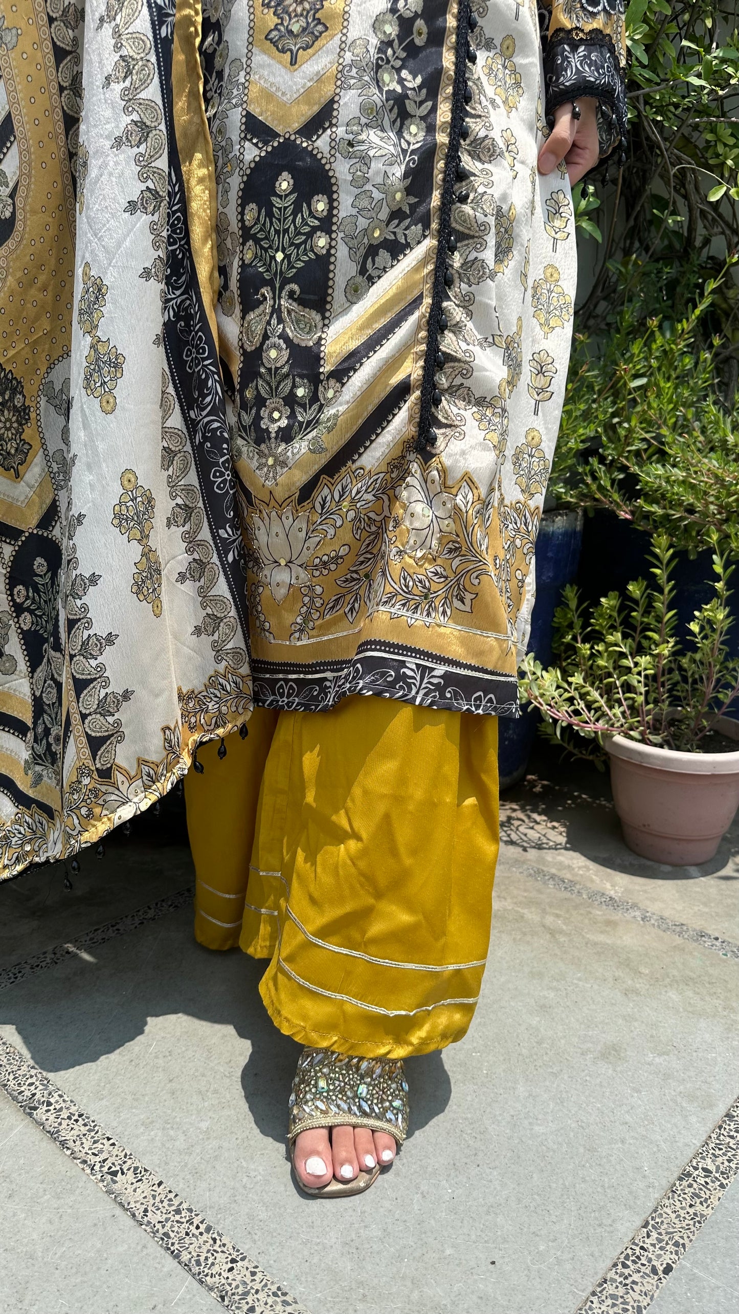 MUSLIN A-LINE CREAM YELLOW SET