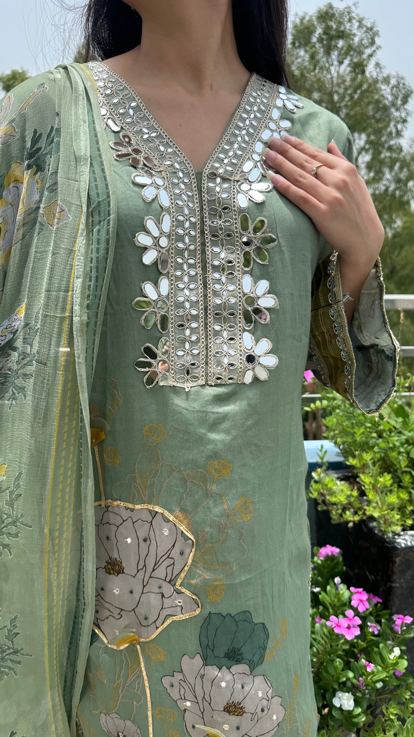 PASTEL MIRROR FARSHI SETS