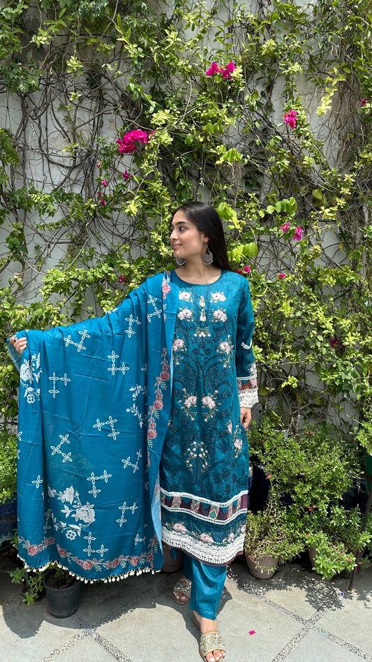 PURE COTTON EMBROIDERED SET