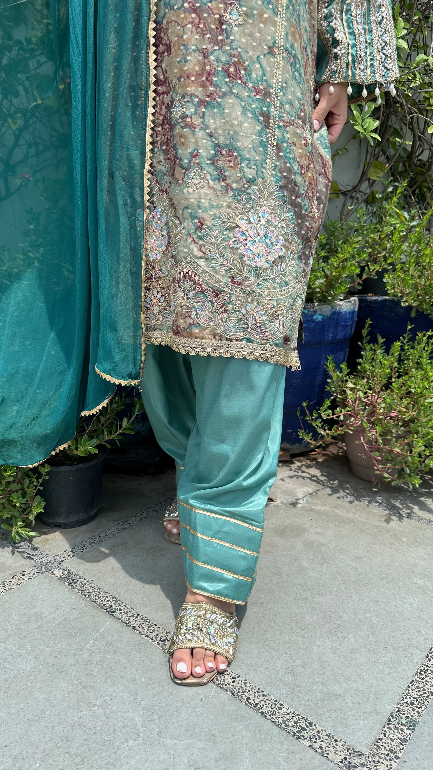 MARBLE PRINT EMBROIDERED FARSHI SET