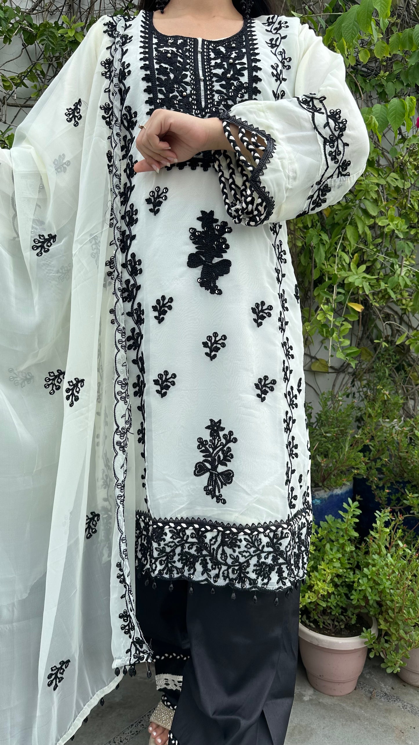 GEORGETTE EMBROIDERED FARSHI SET