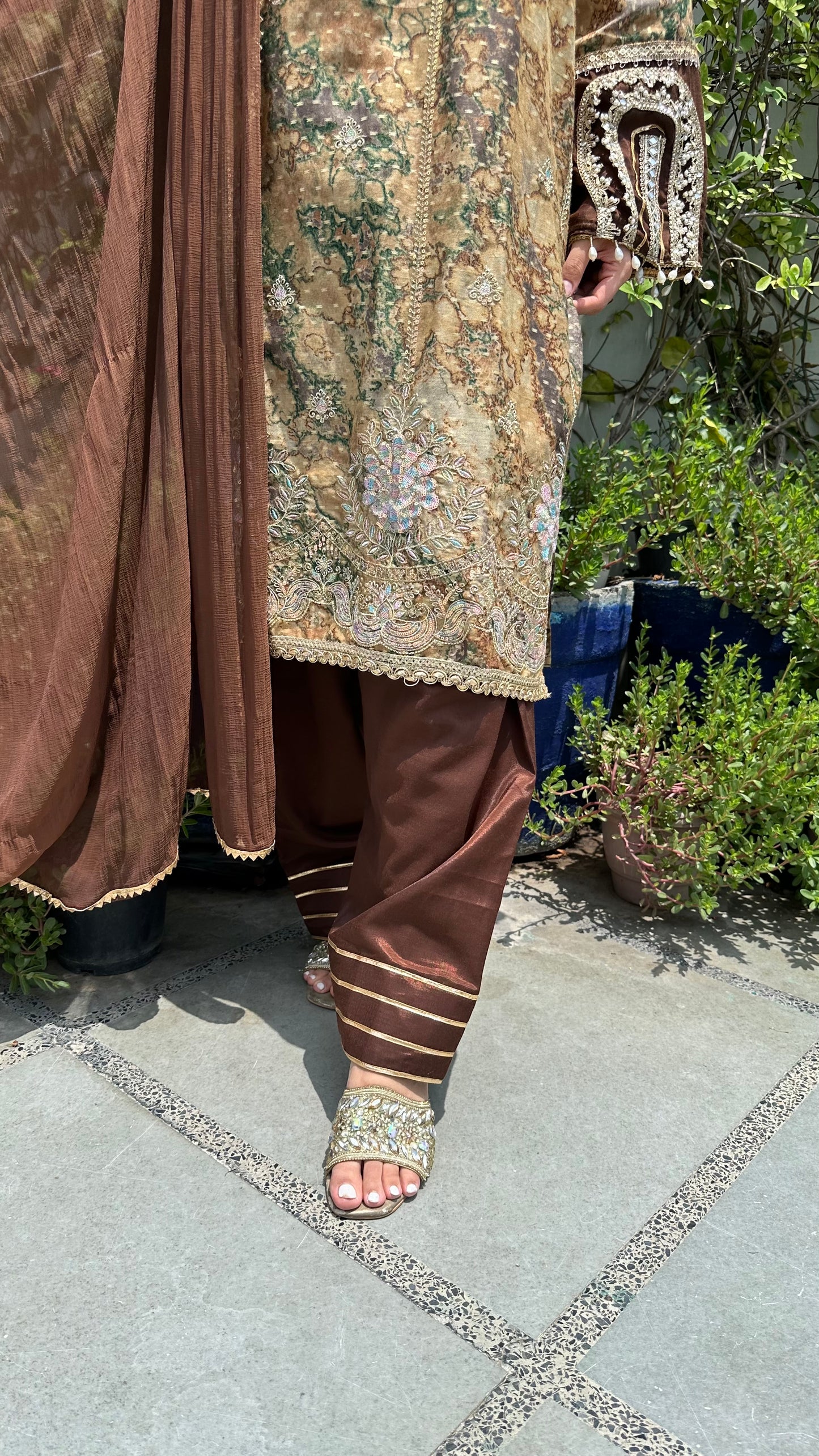 MARBLE PRINT EMBROIDERED FARSHI SET