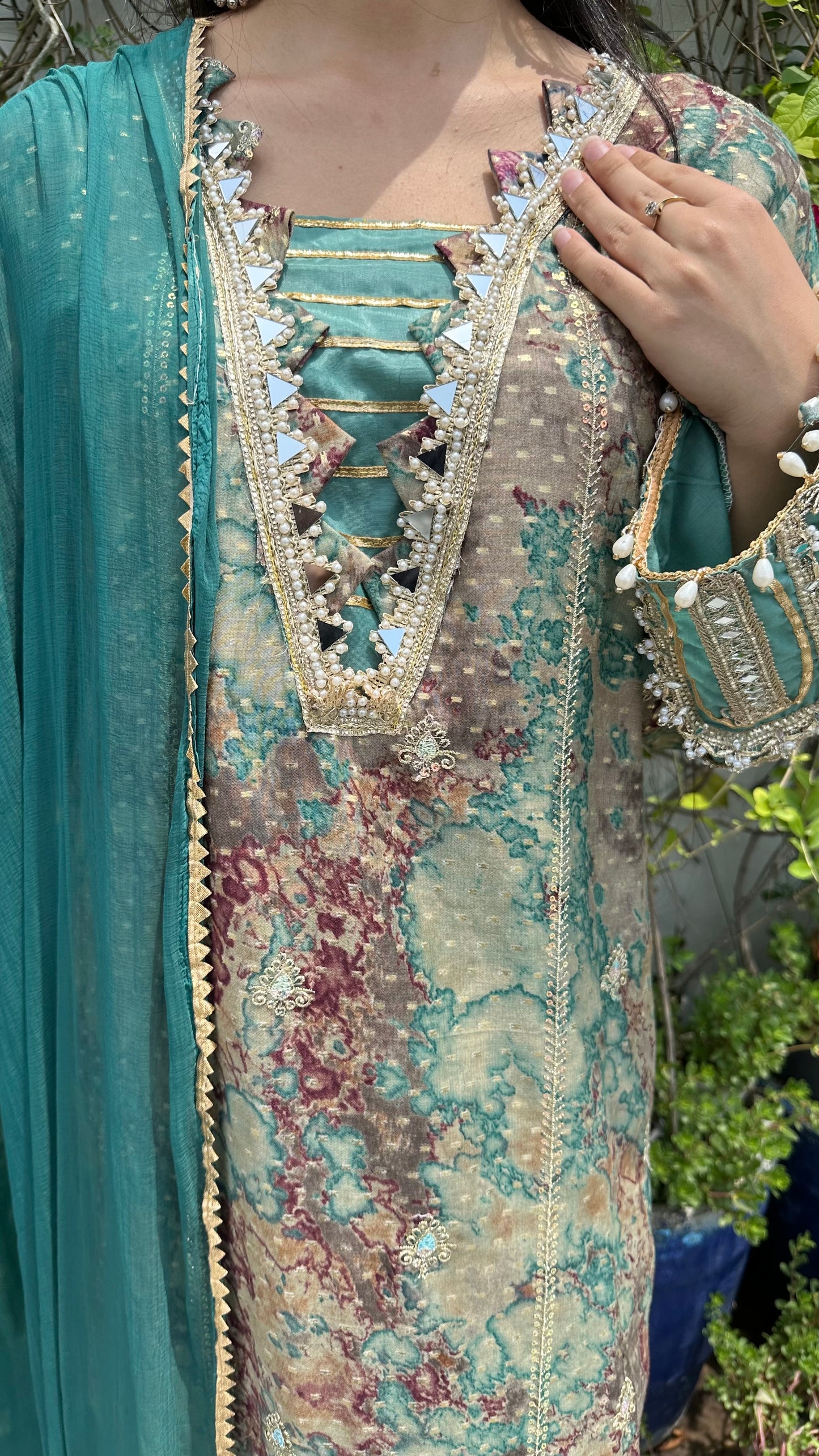 MARBLE PRINT EMBROIDERED FARSHI SET