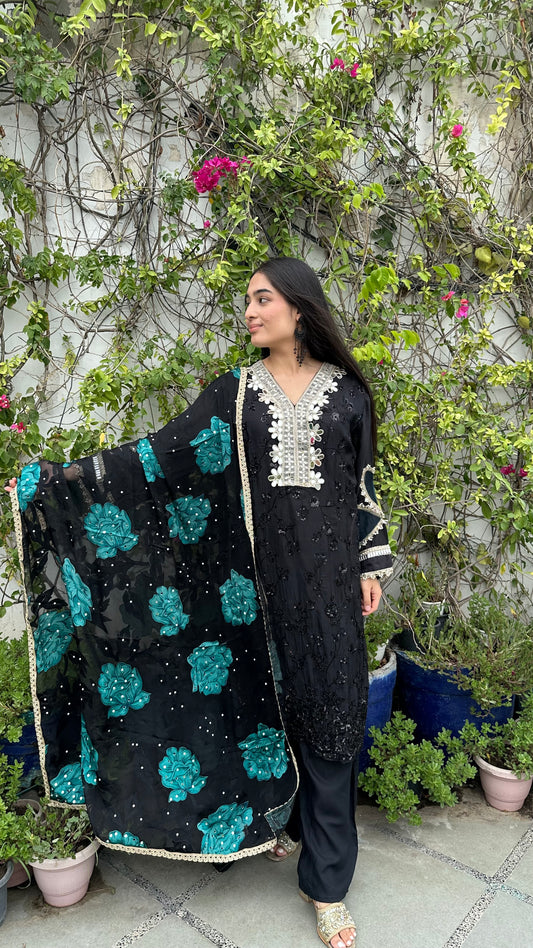 HAND EMBROIDERED MIRROR BLACK BLUE SET